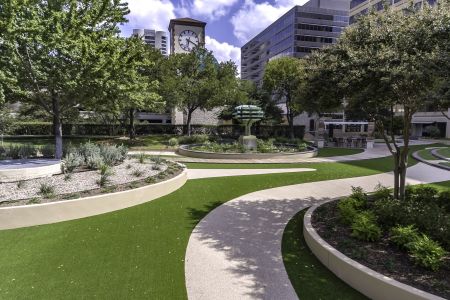 Exterior seating area courtyard.jpg